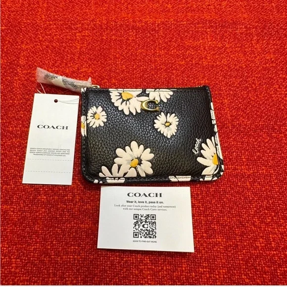 ❤️❤️❤️NEW coach card case/Keychain ❤️❤️❤️ - Picture 6 of 8